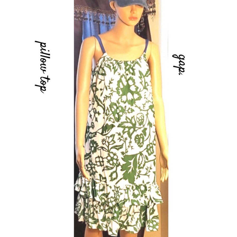 ❤️HP 08/27. GAP Easy on/ off Pillow Top Sun Dress